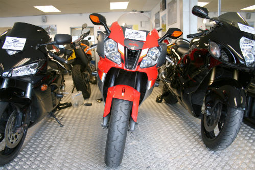 2004 aprilia rsv mille r front