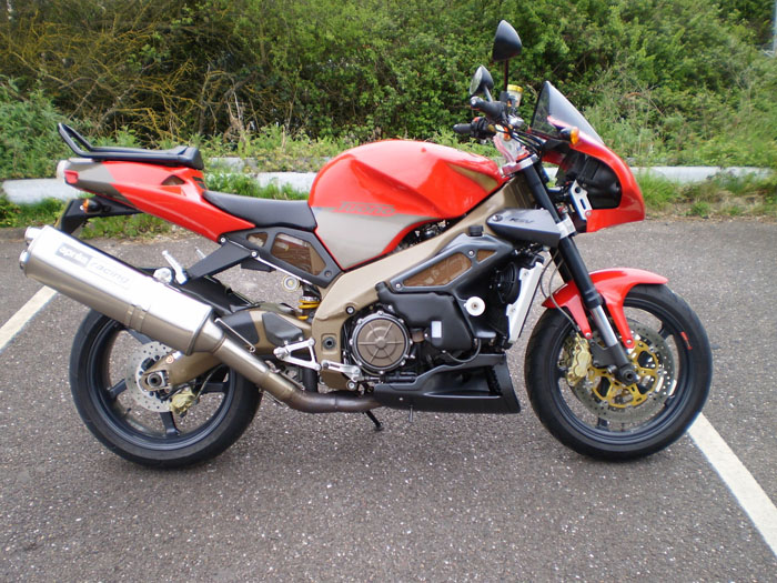 2003 Aprilia RSV Tuono Fighter 2