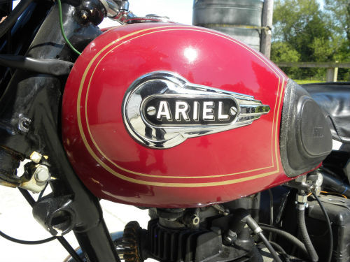 1952 Ariel 350 Red Hunter NH Tank
