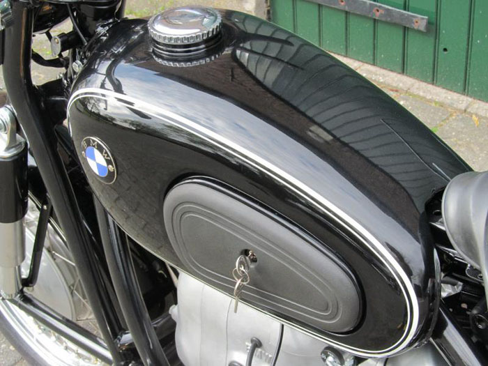 1966 BMW R69S Tank