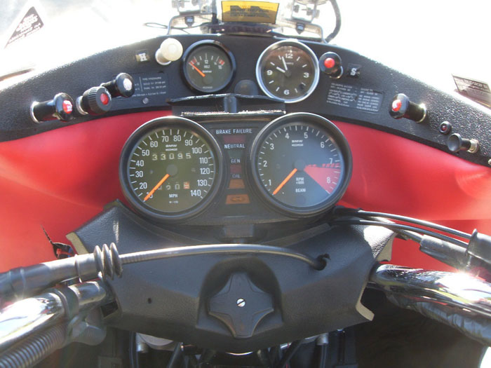 1975 BMW R90S Sport 900cc Gauges