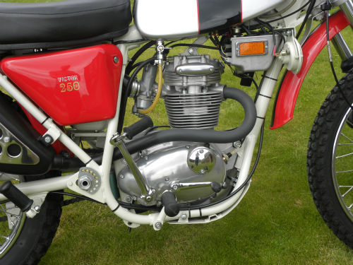 1971 BSA B25 Victor Trail Engine