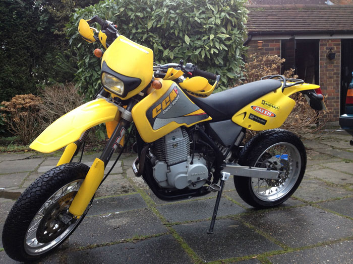 2001 CCM 604 E Super Moto 1