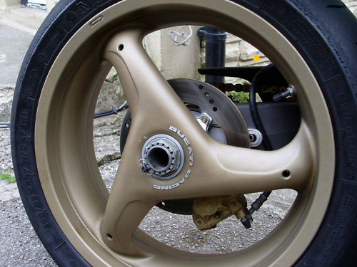1995 ducati 748 rear wheel