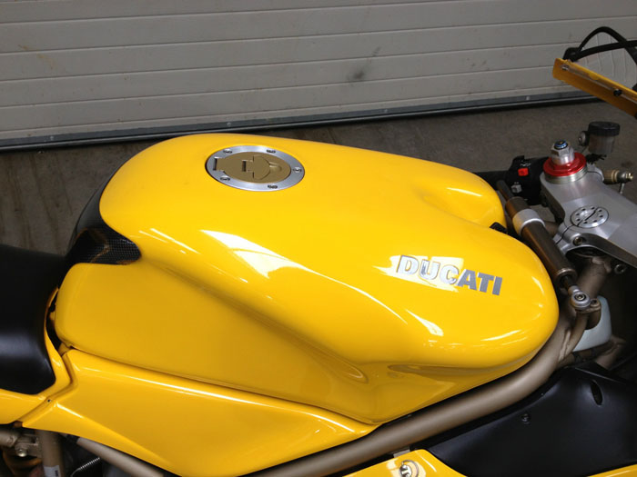 1999 Ducati 748 Tank