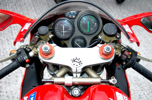 1999 ducati 996 bi posto super sports bike speedometer