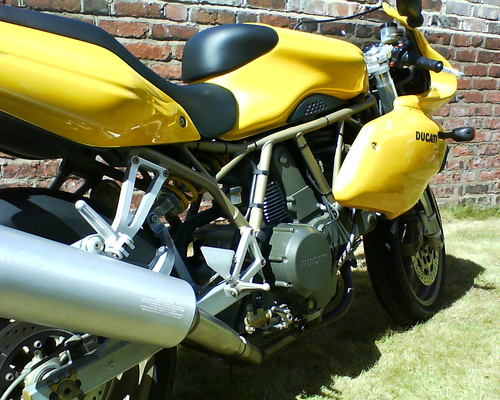 2000 Ducati 750 SS ie 2