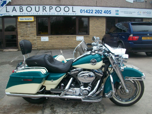 harley davidson flhrsi road king custom with watsonian sidecar 2