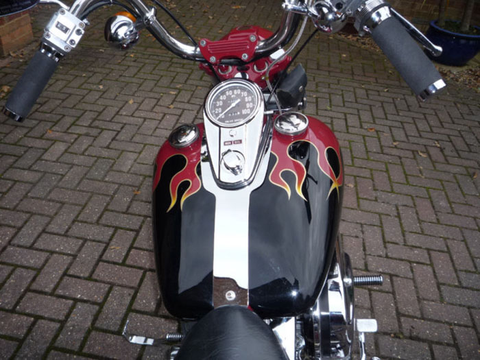 1981 harley-davidson shovelhead red tank speedometer