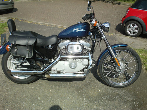 2000 Harley-Davidson XL883C Sportster Blue 1