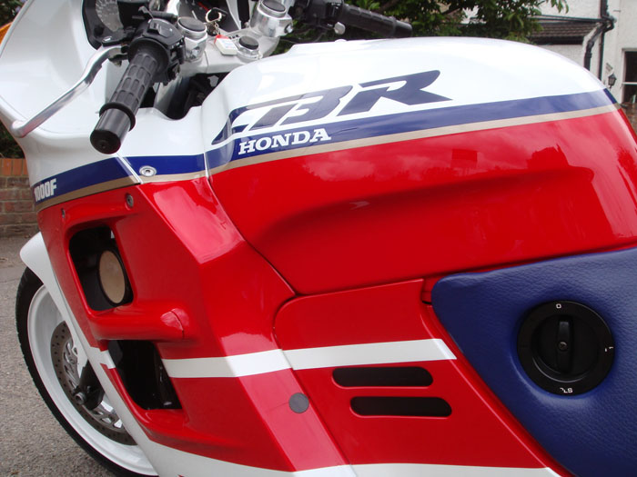 1989 honda cbr1000f tank