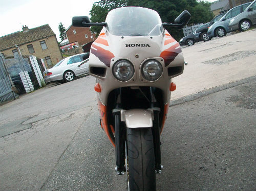 1989 honda cbr 400 rr nc23 baby blade front