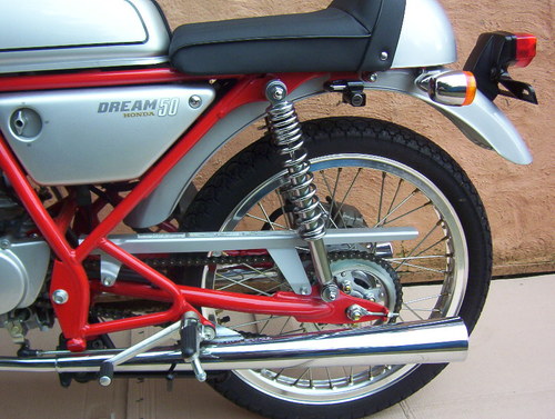 1997 honda 50 dream back wheel