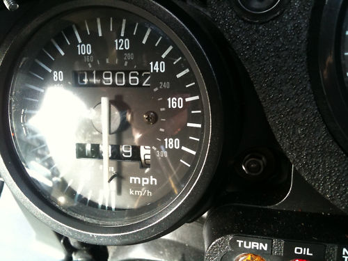 1996 honda fireblade blue white speedometer