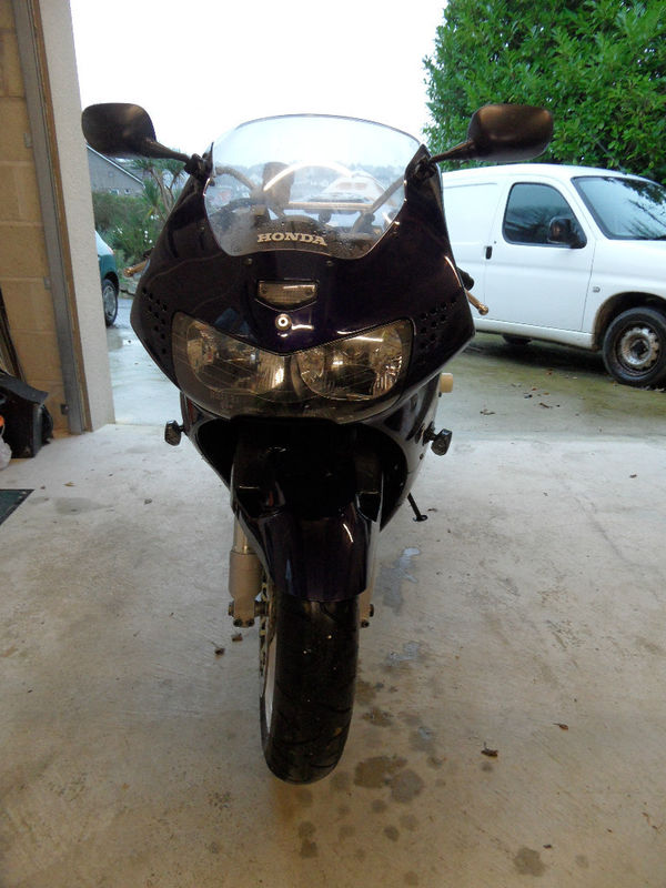 1999 honda cbr fireblade 900 rr x front