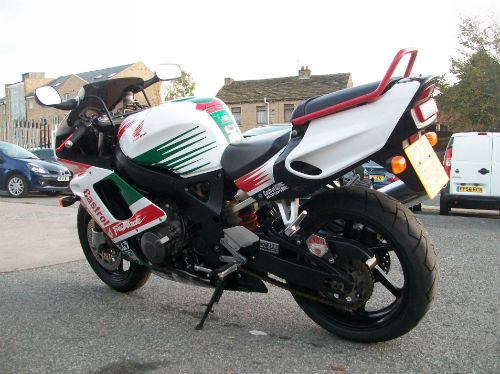 1994 honda cbr 900 fireblade castrol race rep 3
