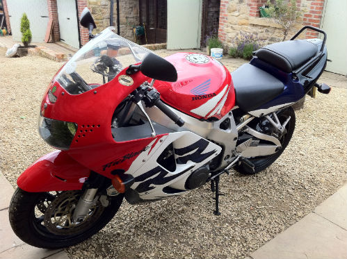 2000 honda fireblade cbr900rr 3