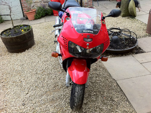 2000 honda fireblade cbr900rr front