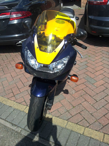 2002 Honda Fireblade 929 RR PGM FI Front