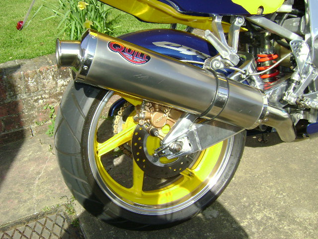 1996 honda fireblade cbr 900 rear wheel quill exhaust