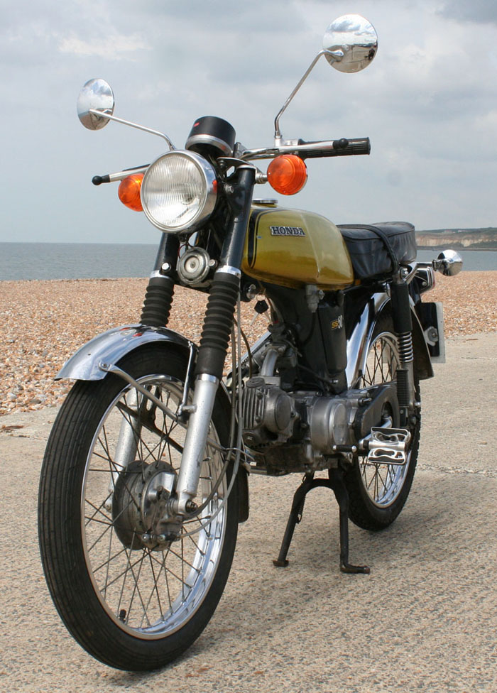 1972 honda ss50z moped front