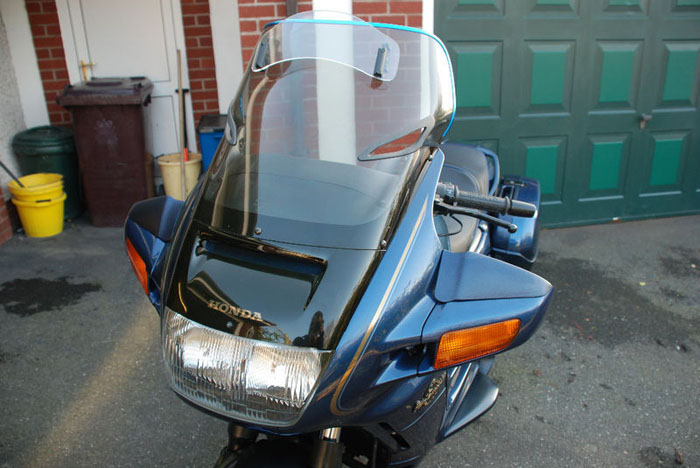 2000 honda st1100 front