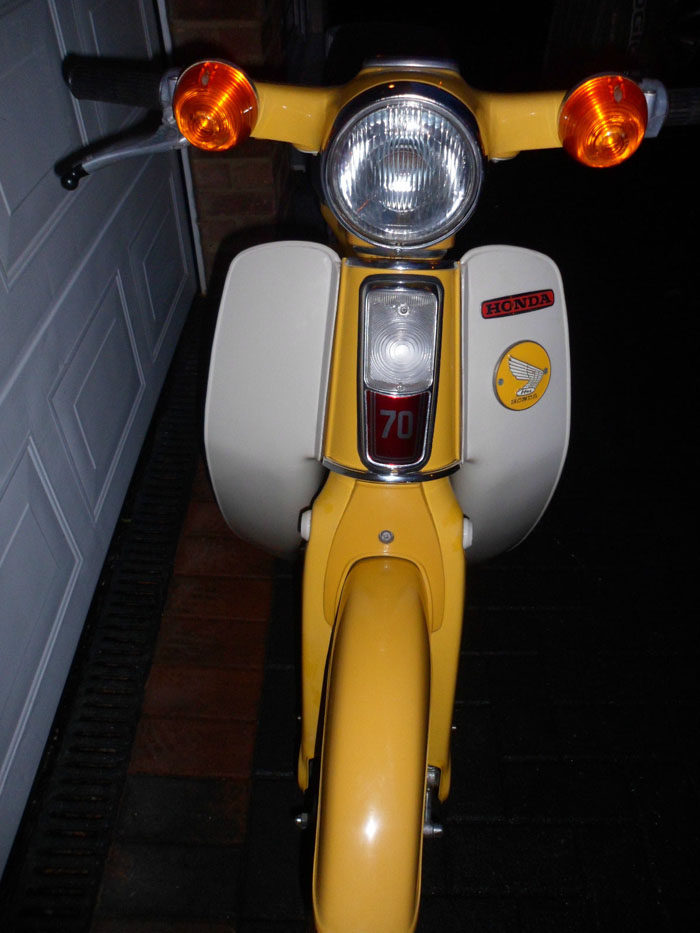 1976 Honda C70 Front
