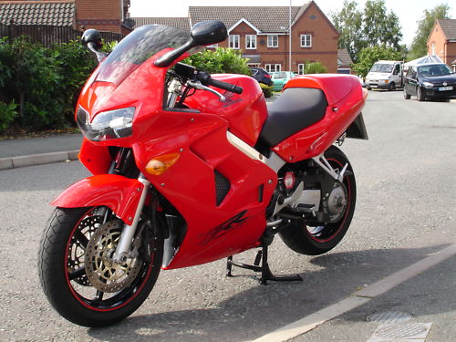 1999 honda vfr800 4