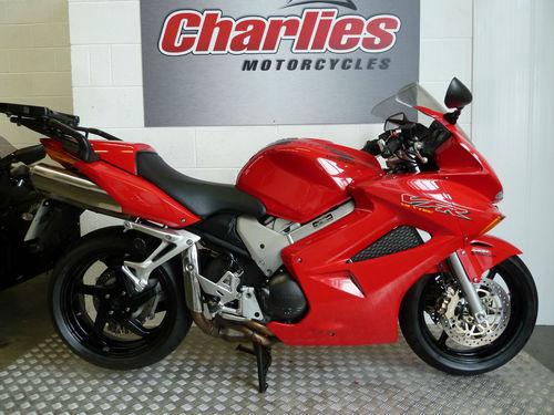 2002 Honda VFR800 VTEC 1