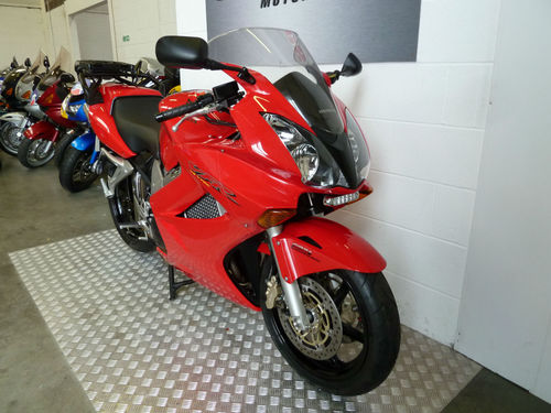 2002 Honda VFR800 VTEC 3