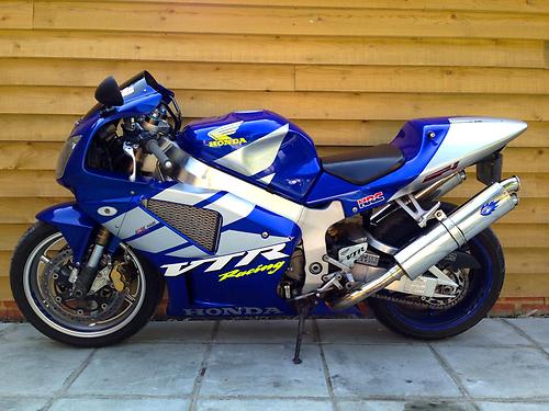 2000 Honda VTR 1000 SP1 4