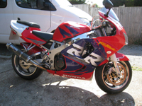 122 1998 honda fireblade cbr900rr-w icon