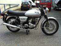 162 1976 norton commando 850 mkiii silver icon