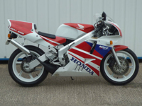 389 1995 Honda NSR250R Icon
