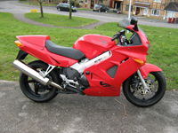 42 1999 honda vfr800fx icon
