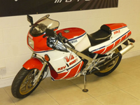 552 1984 Yamaha RZV500 RZV RD Icon