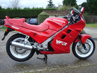 600 1989 Honda VFR750F-K Icon