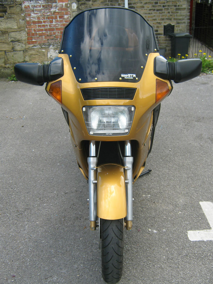 1988 Kawasaki GTR1000 Front
