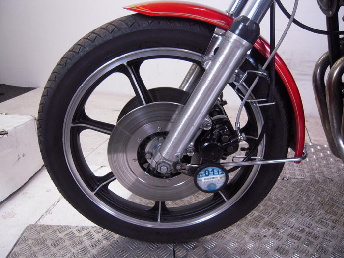1978 s reg kawasaki sr650 front wheel