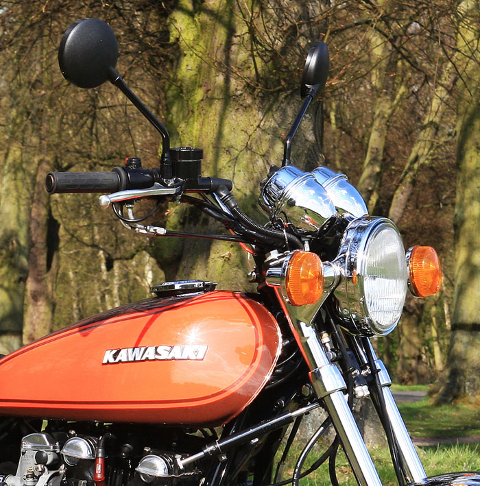 1975 Kawasaki Z1B Tank Front Light