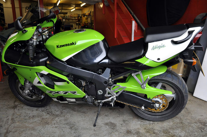 2002 Kawasaki ZX7R Z750 P7 2