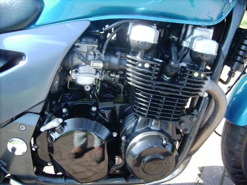 1999 kawasaki zr 750 f1 engine