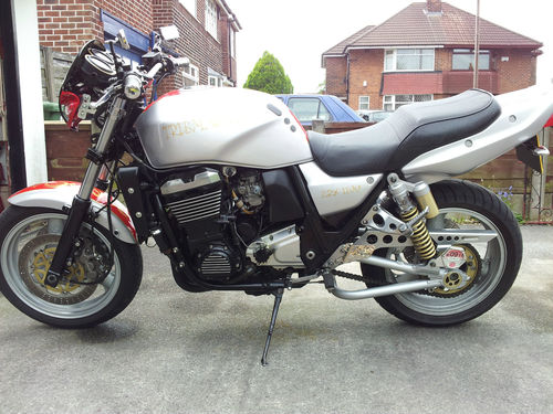 2000 Kawasaki ZRX 1100 C4 Tribal Warrior Custom Muscle Streetfighter Bike 2