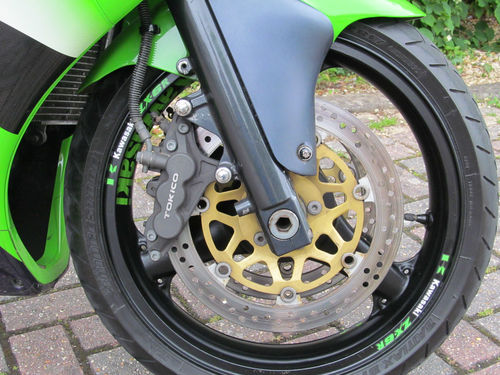 1998 Kawasaki ZX6R Front Wheel