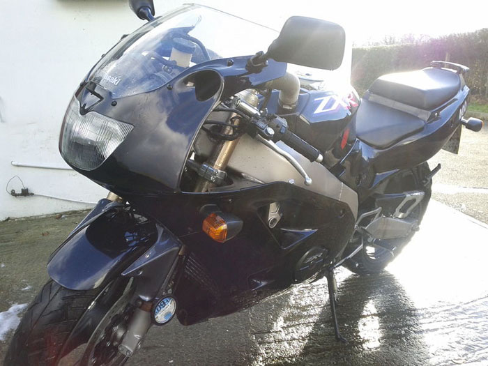 2000 kawasaki zx400-l9 black 1
