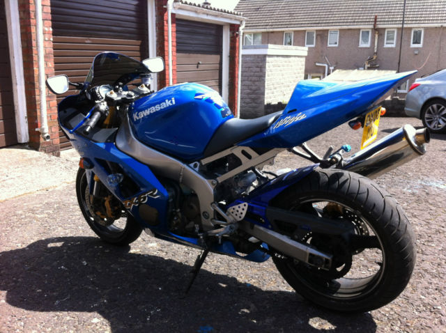 2003 Kawasaki ZX636 B1H Blue 3