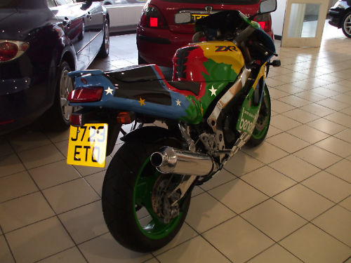 1992 kawasaki zxr 750 j1 benetton colours 4