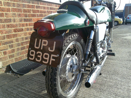 1968 norton 750 commando classic fastback back