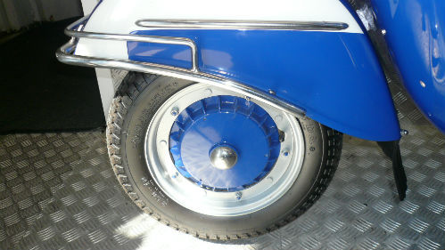 1969 piaggio vespa 150 super italian front wheel