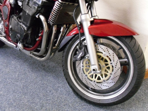 1998 suzuki gsf 1200 s bandit front wheel